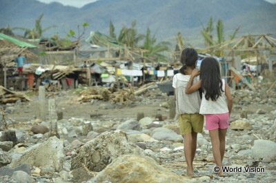 2013年11月、巨大台風に襲われたフィリピン