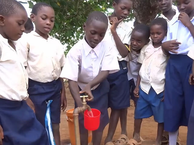 動画サムネイル