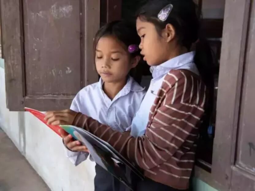 少数民族の子どもたちにとって、公用語のラオ語を学ぶのは簡単ではありません