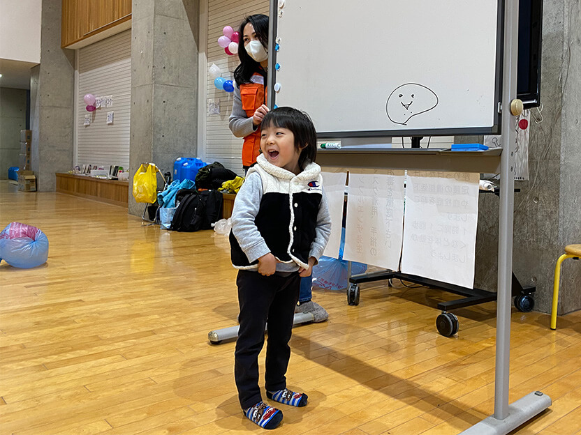 お絵描き動物クイズ。かわいいネズミが描けました