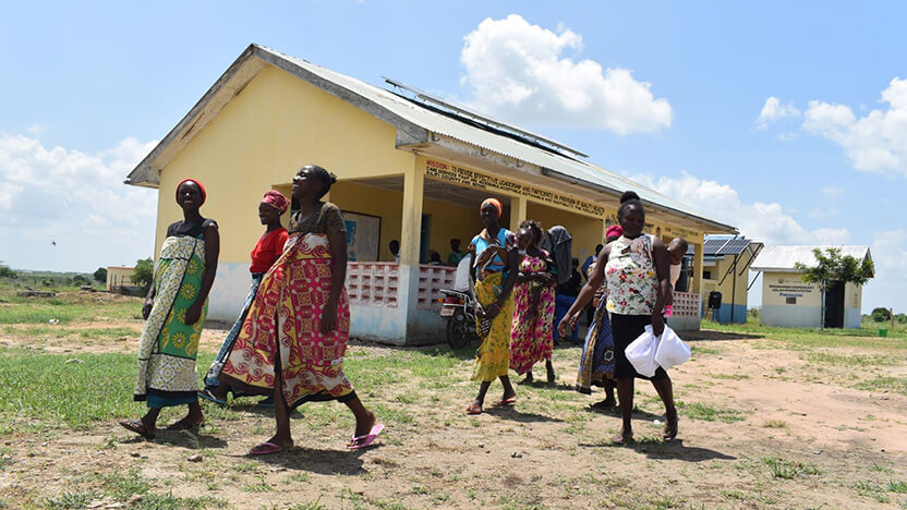 ソーラーパネルが設置されたリマ・ラ・ペラ診療所