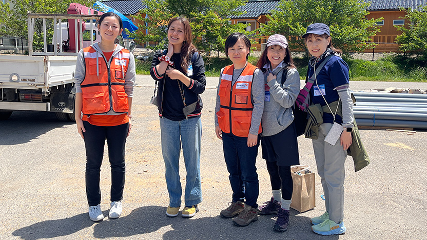 ボランティアの方と撮影した写真