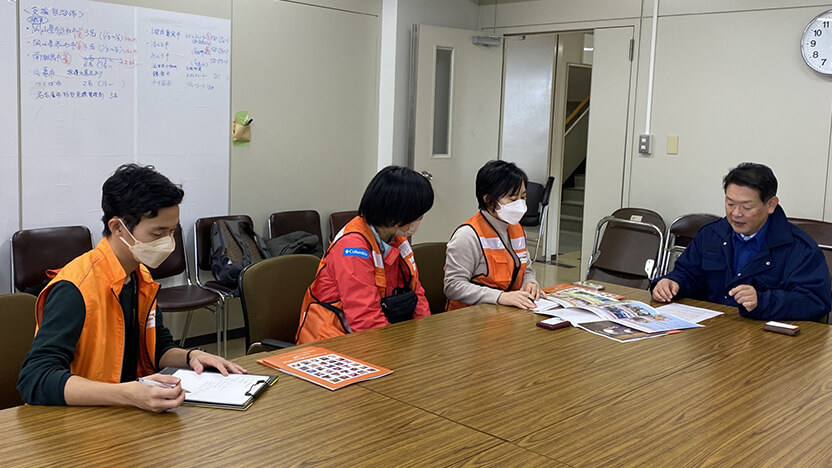 金沢市在住のチャイルド・スポンサーのご紹介で七尾市長の茶谷義隆さまに面会した初動調査チーム（1月9日）