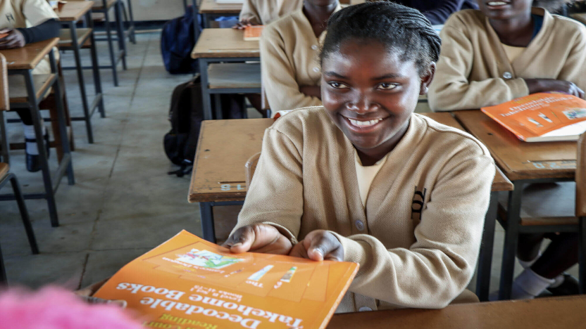 教育は、子どもたちが自らの健康を守り、 貧困から抜け出すために必要となる知識を提供します