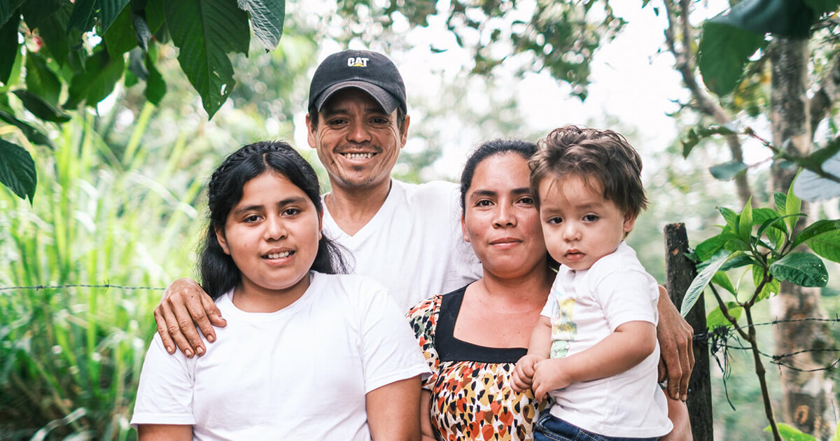 相対的貧困とは？絶対的貧困との違いや相対的貧困率についても学ぼう