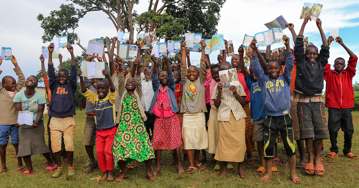 【寄付だけじゃない】手紙を通じて開発途上国の子どもを支援する意義とは