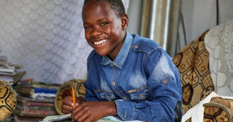 ケニアの教育の現状と問題を知ろう！【データをもとに解説】