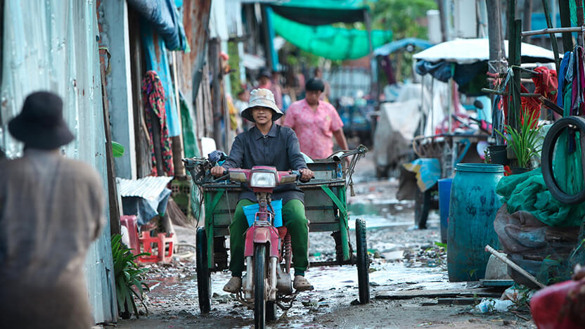 衛生環境が劣悪なカンボジアの様子