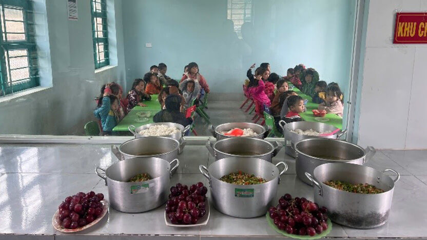 1年次支援した幼稚園での給食の様子（10月モニタリング時）