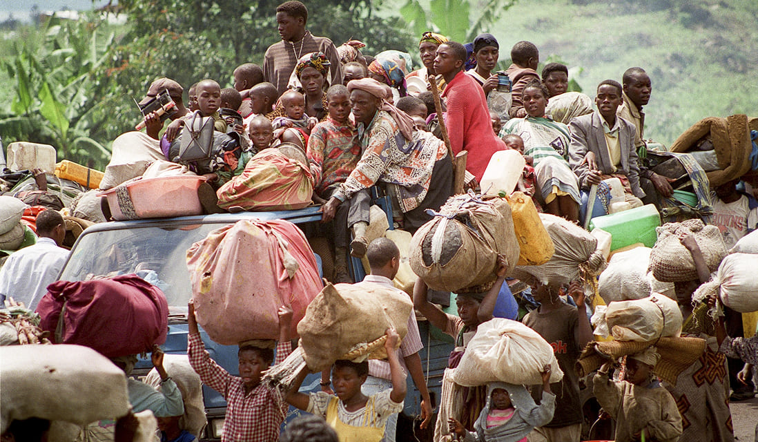 ルワンダ内戦後の緊急人道支援として、農業復興事業を実施