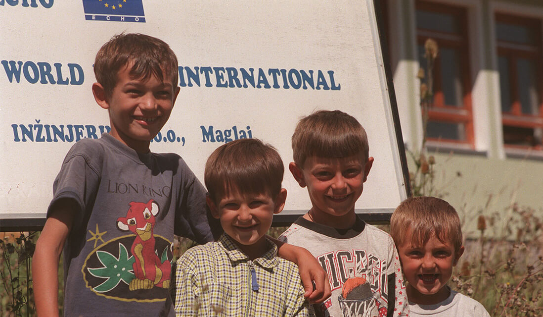 国連機関との初の協働として、UNHCR(国連難民高等弁務官事務所)と連携しボスニア紛争による帰還民支援を実施