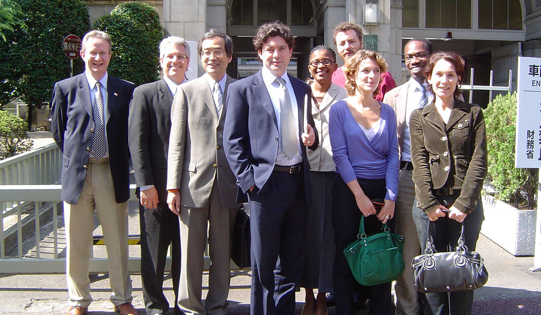 G8洞爺湖サミットで子どもの保健が優先されるためのアドボカシーを実施