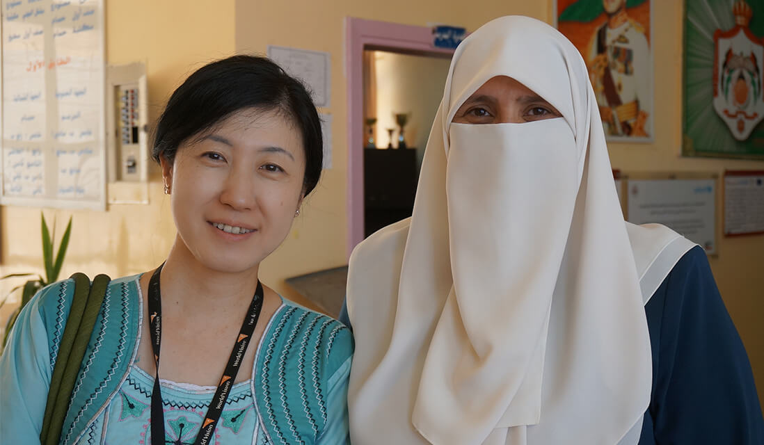 シリア内戦により隣国に逃れた人々に対する緊急人道支援を開始