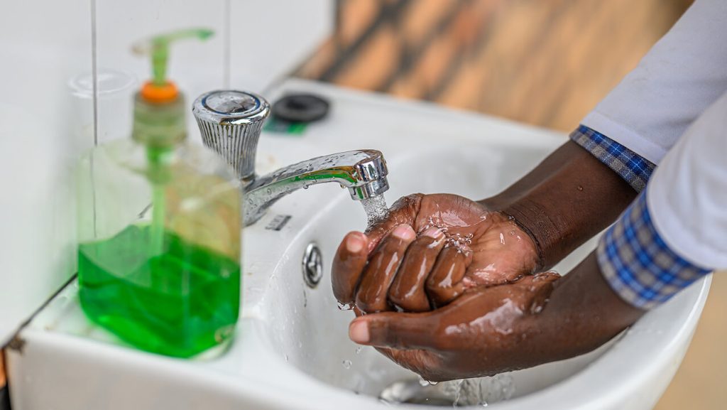 暮らしを変える「水」と「衛生」支援