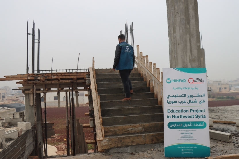 シリア北西部での学校建設の様子