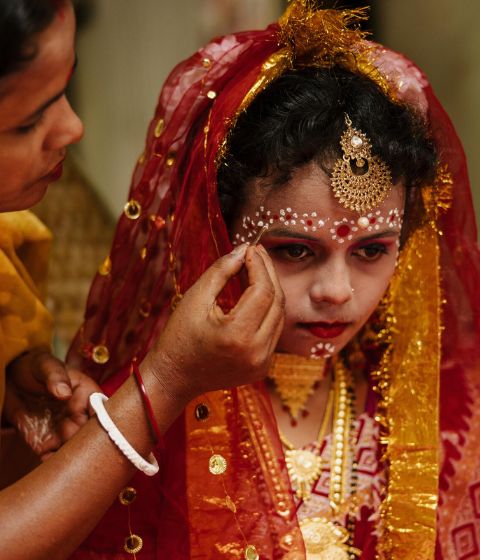 1分間に22人の少女が18歳未満で結婚させられています