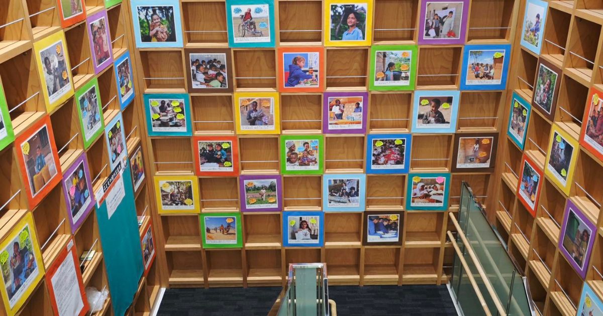 中野東図書館_子どもの権利写真展2025　展示風景