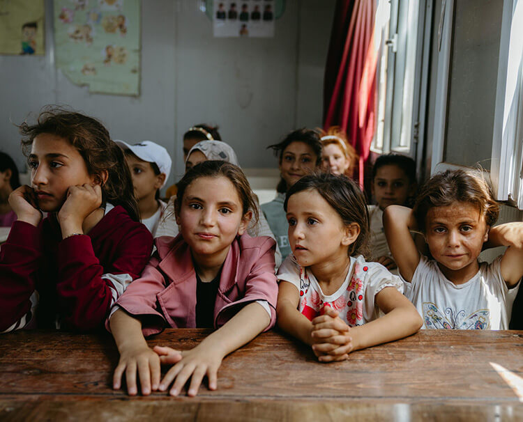 校舎建設、トイレ整備等を実施し、子どもたちの劣悪な教育環境を大幅に改善するマイルストーン・プロジェクト