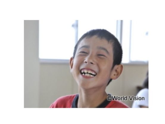 CFSで、笑顔を見せる男の子