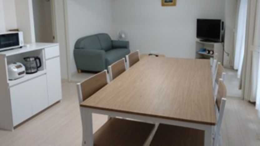 民間シェルターの一室