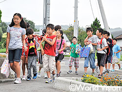 震災直後からワールド・ビジョン・ジャパンが支援している戸倉小学校の子どもたち