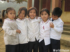 ベトナムの支援地域の子どもたち